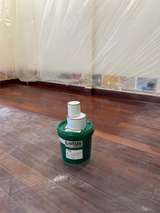 Sử dụng Lotus Acrylic Lacquer 2K (Sơn Phủ Bóng/Mờ Bảo Vệ Sàn gỗ) Sử dụng Lotus Acrylic Lacquer 2K (Sơn Phủ Bóng/Mờ Bảo Vệ Sàn gỗ)